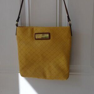 Steve Madden purse, mustard yellow, brown straps, gold tone hardware, 10x11